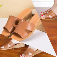 Load image into Gallery viewer, Women's Summer Leather Low Heel Casual Slippers