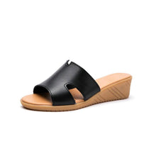 Load image into Gallery viewer, Women's Summer Leather Low Heel Casual Slippers