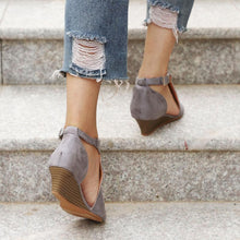 Load image into Gallery viewer, Peep Toe Chic Sandals
