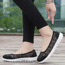 Load image into Gallery viewer, Women&#39;s Lace Screen Breathable Net Flat Shoes
