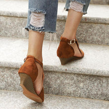 Load image into Gallery viewer, Peep Toe Chic Sandals
