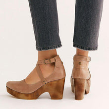 Load image into Gallery viewer, Buckle cross strap high heel sandals
