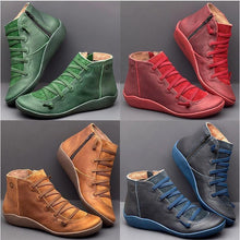 Load image into Gallery viewer, Monochrome Flat Heel Boots
